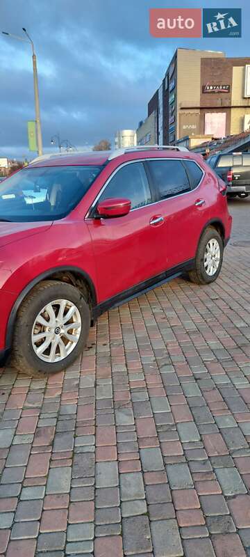 Позашляховик / Кросовер Nissan Rogue 2017 в Харкові