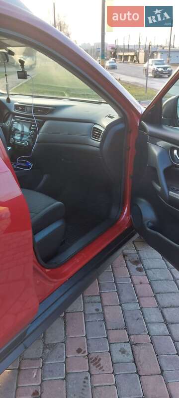 Позашляховик / Кросовер Nissan Rogue 2017 в Харкові