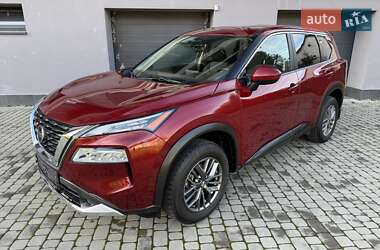Внедорожник / Кроссовер Nissan Rogue 2021 в Львове