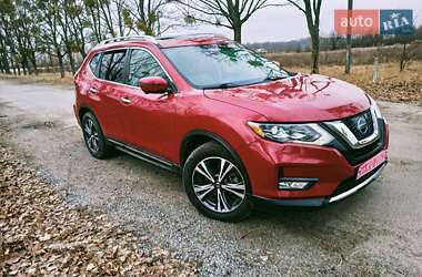 Позашляховик / Кросовер Nissan Rogue 2017 в Житомирі