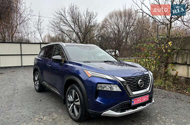 Внедорожник / Кроссовер Nissan Rogue 2021 в Ровно