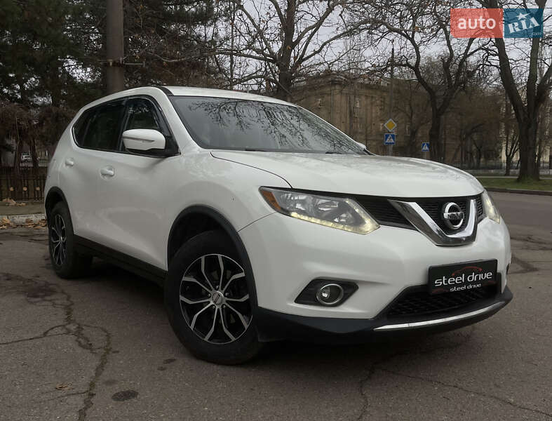 Позашляховик / Кросовер Nissan Rogue 2016 в Миколаєві