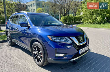 Внедорожник / Кроссовер Nissan Rogue 2016 в Львове