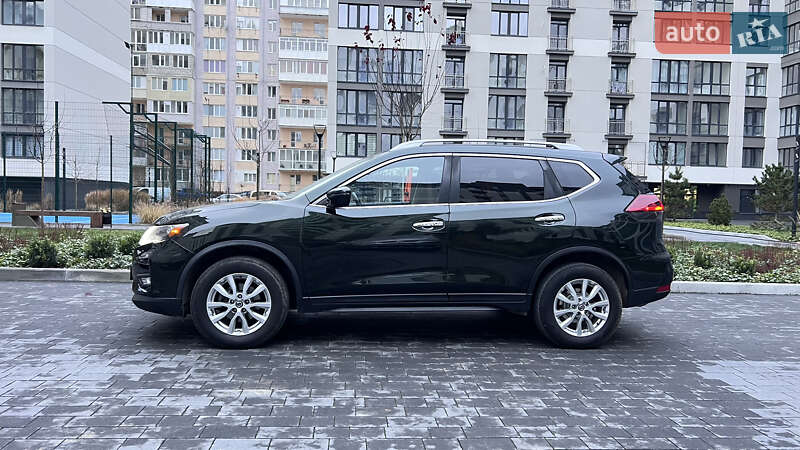 Внедорожник / Кроссовер Nissan Rogue 2018 в Ивано-Франковске