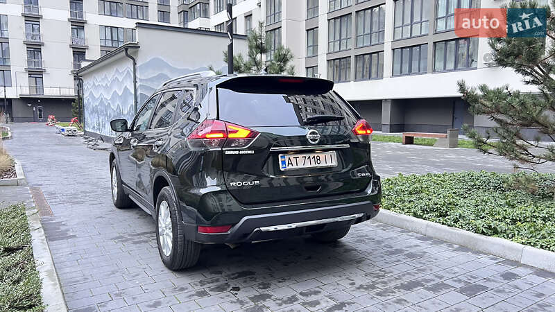Внедорожник / Кроссовер Nissan Rogue 2018 в Ивано-Франковске