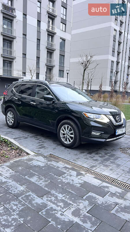 Внедорожник / Кроссовер Nissan Rogue 2018 в Ивано-Франковске