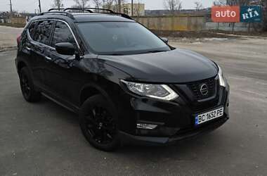 Позашляховик / Кросовер Nissan Rogue 2018 в Харкові