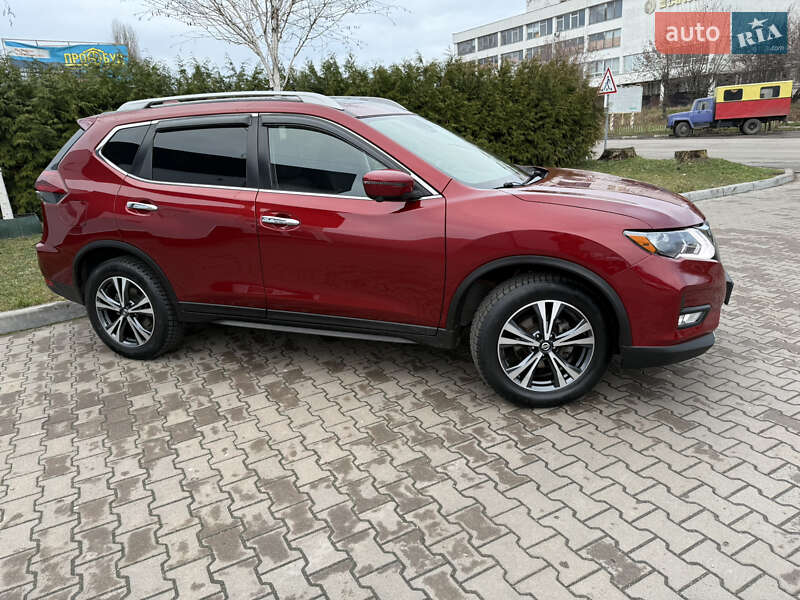 Внедорожник / Кроссовер Nissan Rogue 2018 в Белой Церкви
