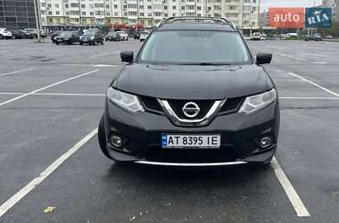 Внедорожник / Кроссовер Nissan Rogue 2016 в Ивано-Франковске