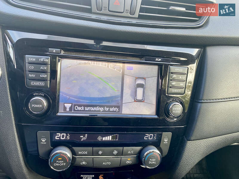 Внедорожник / Кроссовер Nissan Rogue 2017 в Николаеве