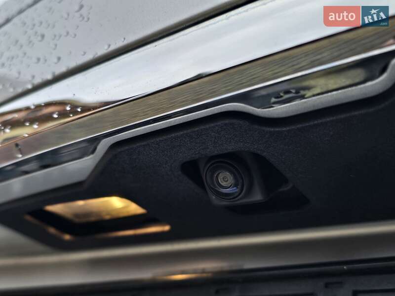 Позашляховик / Кросовер Nissan Rogue 2017 в Мукачевому