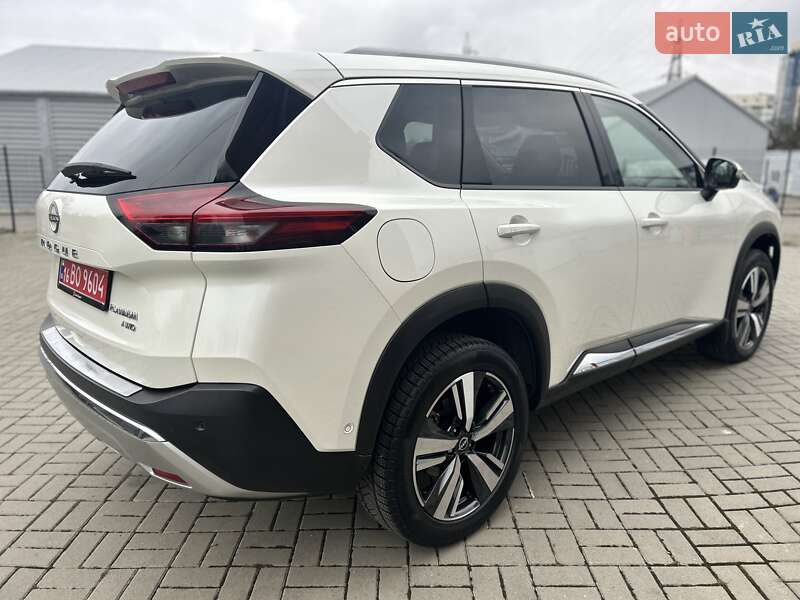 Внедорожник / Кроссовер Nissan Rogue 2022 в Львове