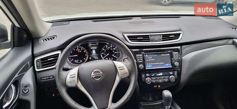 Внедорожник / Кроссовер Nissan Rogue 2016 в Днепре