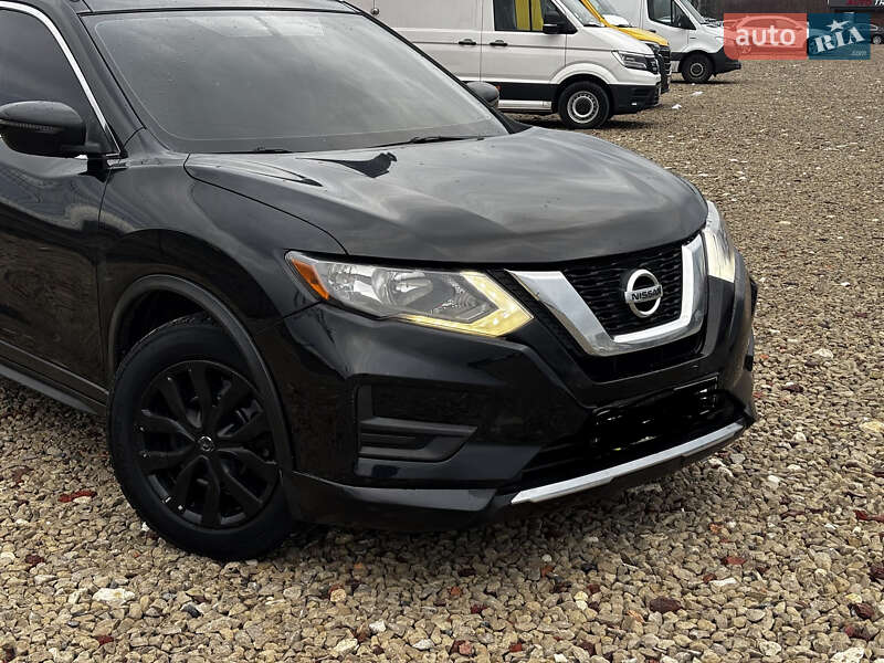 Внедорожник / Кроссовер Nissan Rogue 2016 в Львове