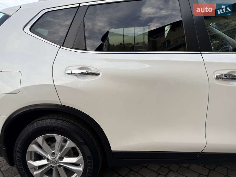 Позашляховик / Кросовер Nissan Rogue 2016 в Львові фото 18 Позашляховик / Кросовер Nissan Rogue 2016 в Львові