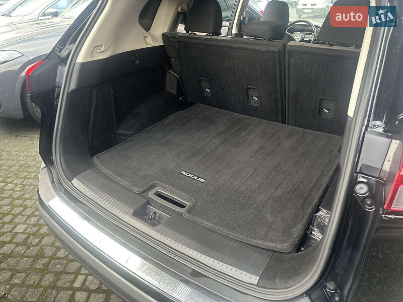 Внедорожник / Кроссовер Nissan Rogue 2022 в Львове