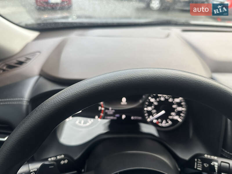 Внедорожник / Кроссовер Nissan Rogue 2022 в Львове