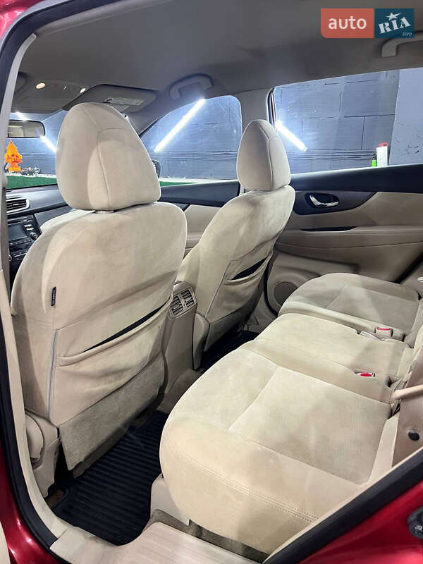 Позашляховик / Кросовер Nissan Rogue 2014 в Києві