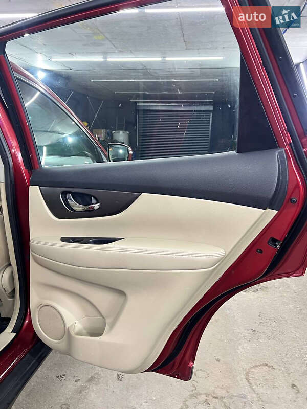 Позашляховик / Кросовер Nissan Rogue 2014 в Києві