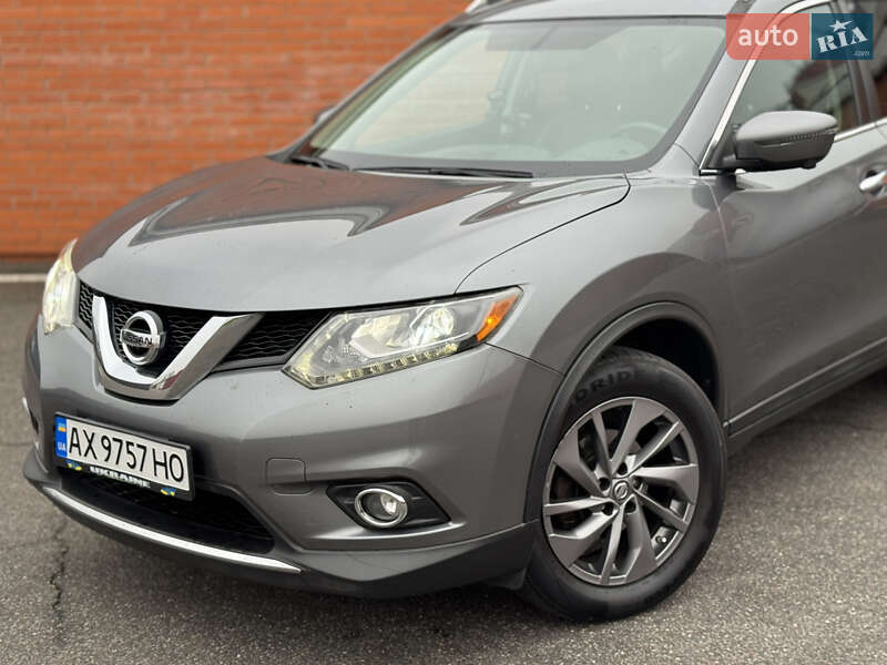 Внедорожник / Кроссовер Nissan Rogue 2015 в Киеве