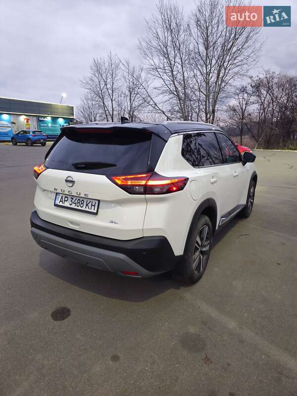 Внедорожник / Кроссовер Nissan Rogue 2021 в Киеве