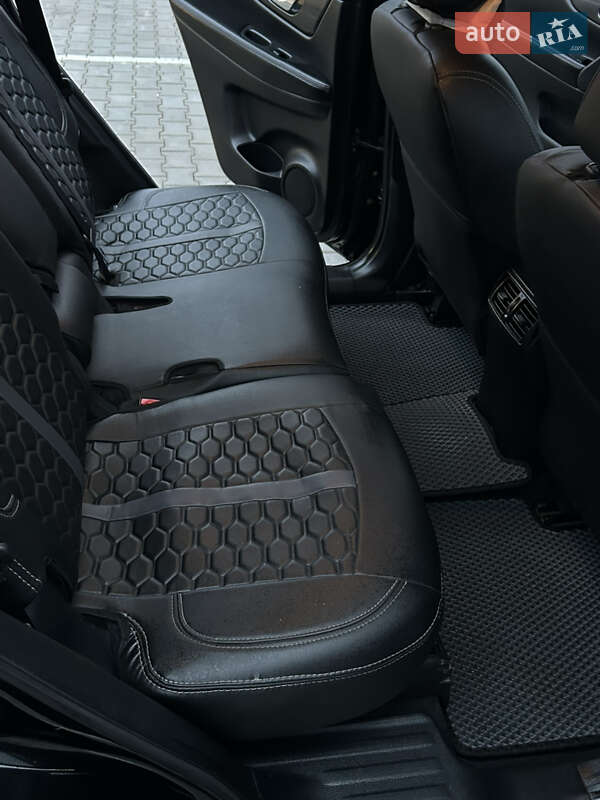 Внедорожник / Кроссовер Nissan Rogue 2016 в Вознесенске