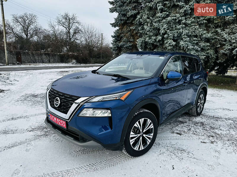 Внедорожник / Кроссовер Nissan Rogue 2021 в Лубнах