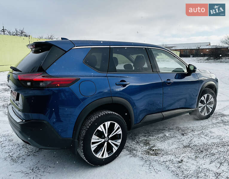 Внедорожник / Кроссовер Nissan Rogue 2021 в Лубнах