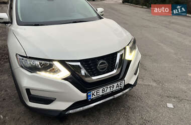 Позашляховик / Кросовер Nissan Rogue 2018 в Києві