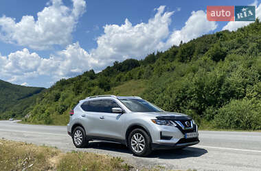 Внедорожник / Кроссовер Nissan Rogue 2016 в Киеве