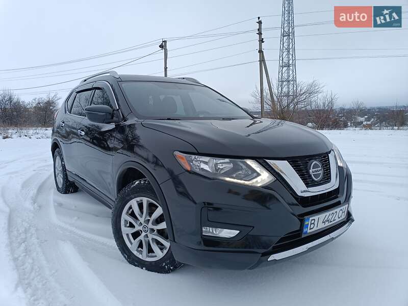 Позашляховик / Кросовер Nissan Rogue 2017 в Миргороді