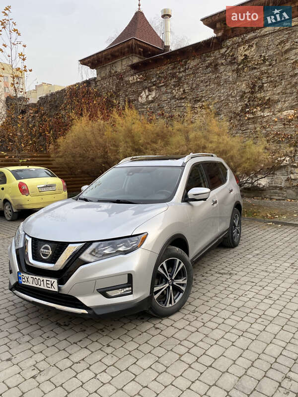 Позашляховик / Кросовер Nissan Rogue 2016 в Кам'янець-Подільському фото Позашляховик / Кросовер Nissan Rogue 2016 в Кам'янець-Подільському