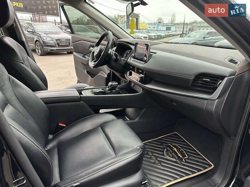 Позашляховик / Кросовер Nissan Rogue 2020 в Харкові