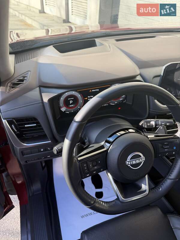 Позашляховик / Кросовер Nissan Rogue 2023 в Києві