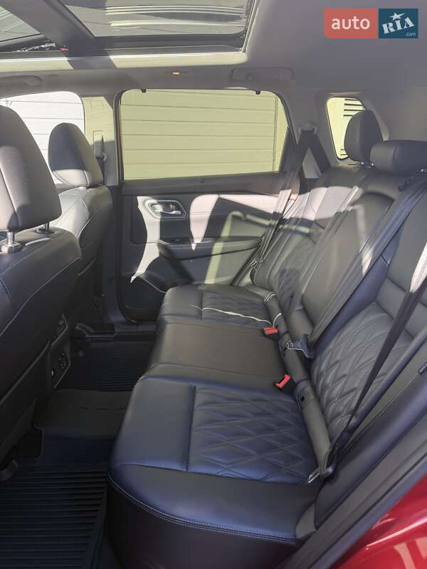 Позашляховик / Кросовер Nissan Rogue 2023 в Києві