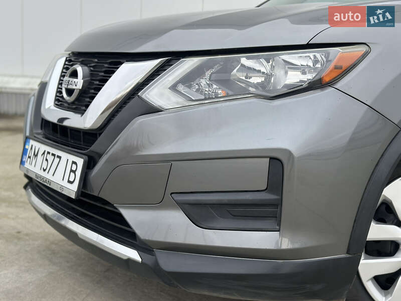 Позашляховик / Кросовер Nissan Rogue 2016 в Коростені