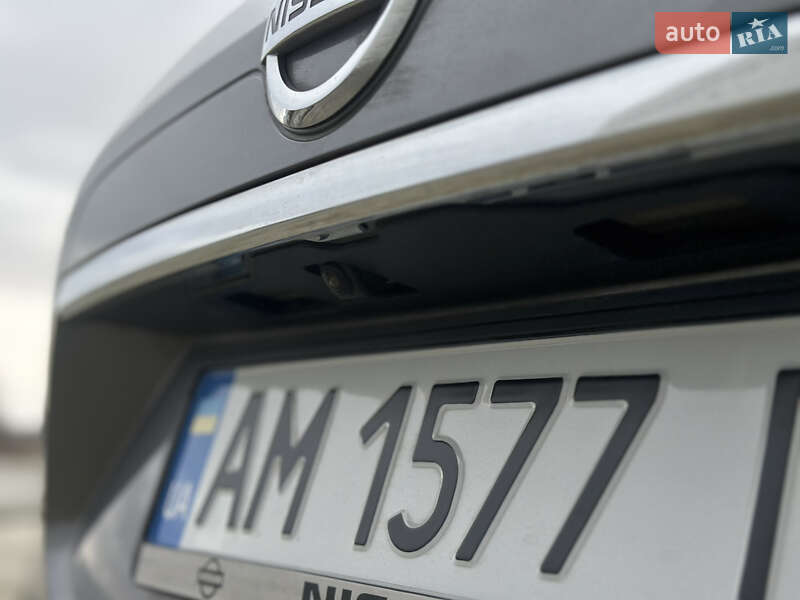 Позашляховик / Кросовер Nissan Rogue 2016 в Коростені