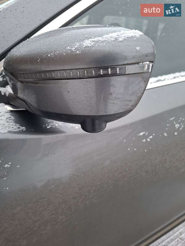 Позашляховик / Кросовер Nissan Rogue 2018 в Хмельницькому