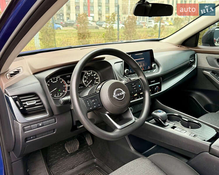 Внедорожник / Кроссовер Nissan Rogue 2020 в Киеве