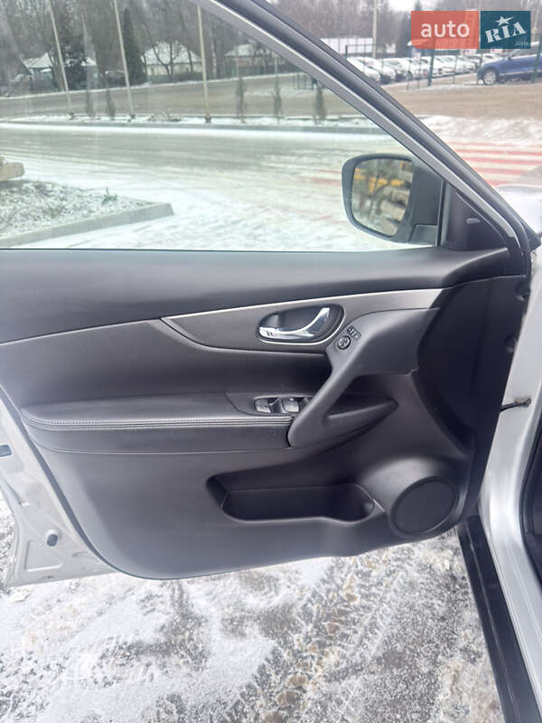 Позашляховик / Кросовер Nissan Rogue 2015 в Лубнах фото 16 Позашляховик / Кросовер Nissan Rogue 2015 в Лубнах
