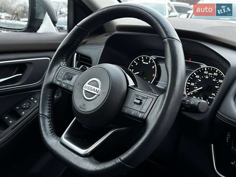 Внедорожник / Кроссовер Nissan Rogue 2021 в Харькове