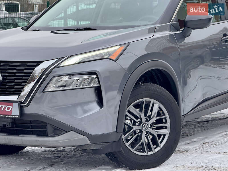 Внедорожник / Кроссовер Nissan Rogue 2023 в Киеве