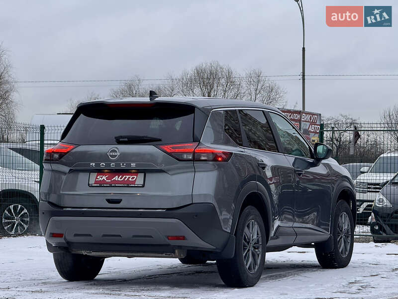 Внедорожник / Кроссовер Nissan Rogue 2023 в Киеве