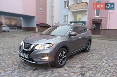 Позашляховик / Кросовер Nissan Rogue 2017 в Києві