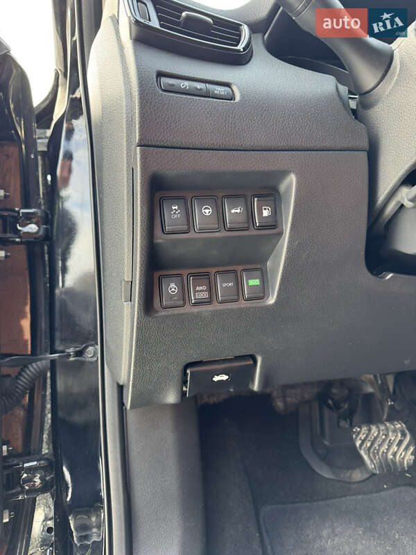 Внедорожник / Кроссовер Nissan Rogue 2019 в Ромнах фото 22 Внедорожник / Кроссовер Nissan Rogue 2019 в Ромнах