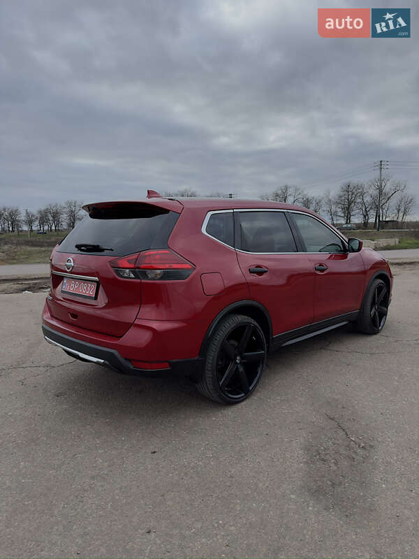 Внедорожник / Кроссовер Nissan Rogue 2017 в Одессе