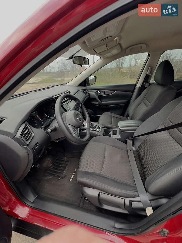 Внедорожник / Кроссовер Nissan Rogue 2017 в Одессе