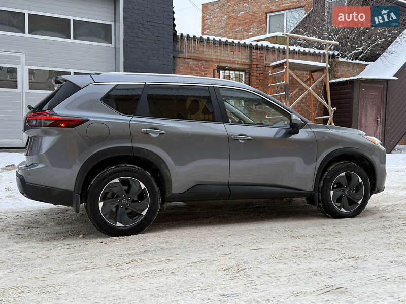 Позашляховик / Кросовер Nissan Rogue 2025 в Сумах