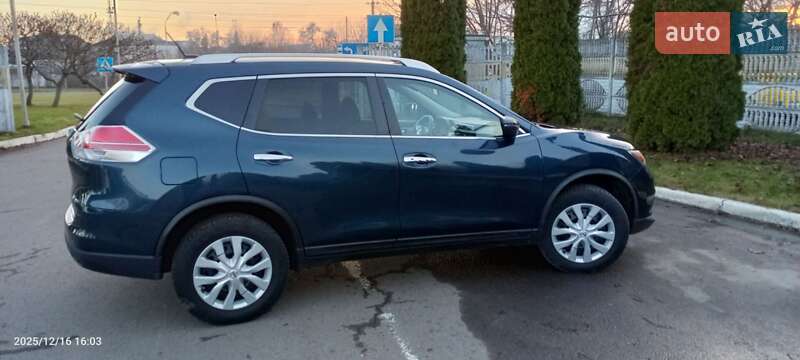 Внедорожник / Кроссовер Nissan Rogue 2015 в Ровно