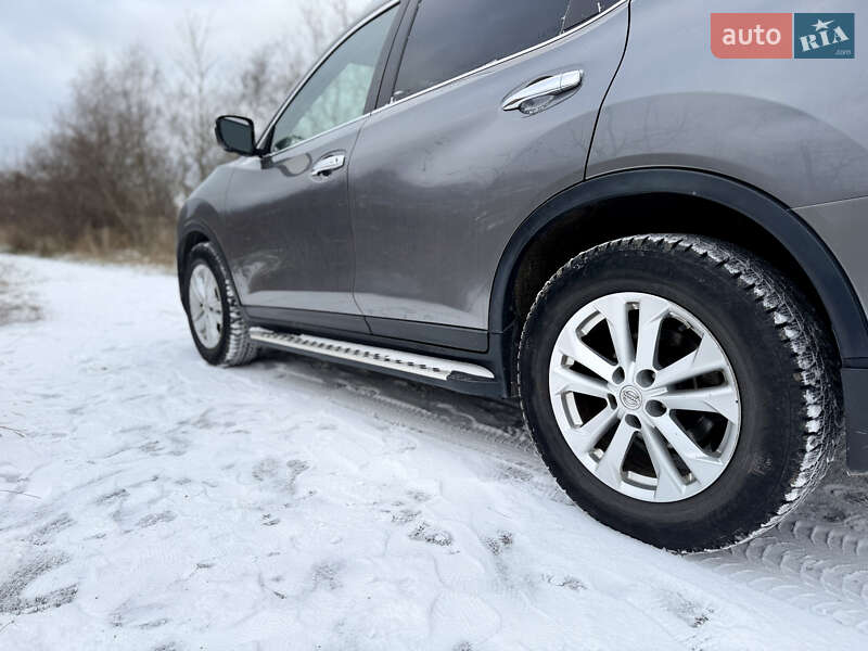 Позашляховик / Кросовер Nissan Rogue 2014 в Володимирі